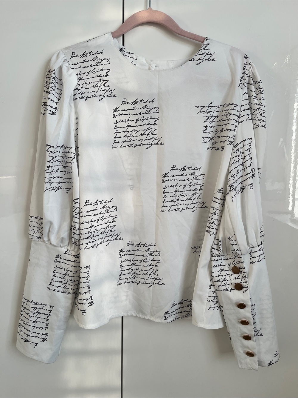 CBR NWOT White Script Print Long-Sleeve Blouse Gold Buttons, Size M